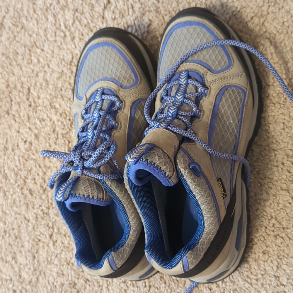 LL Bean Women's Hiking shoes size 8.5, beige and periwinkle